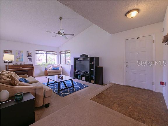 4th image of 472 Newhope Dr