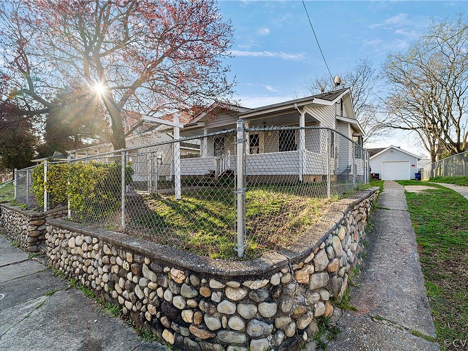 1st image of 906 W Poythress St