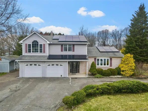 2153 Valley View Dr S, Saylorsburg, PA 18353