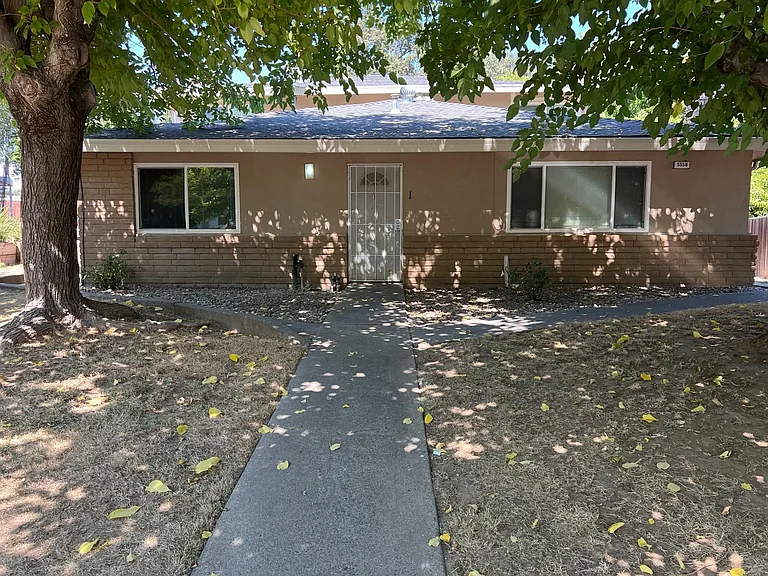 5556 Keoncrest Cir #1 — Photo 1