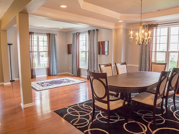 Formal Dining