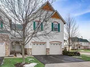 433 Bay Tree Cir, Vernon Hills, IL 60061