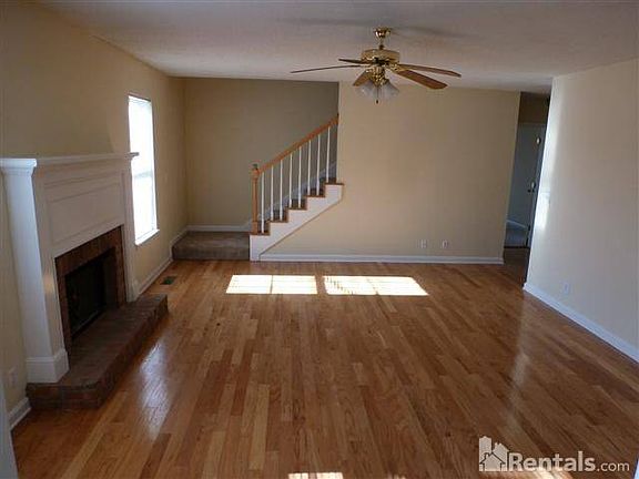 3rd image of 2330 Gold Valley Dr