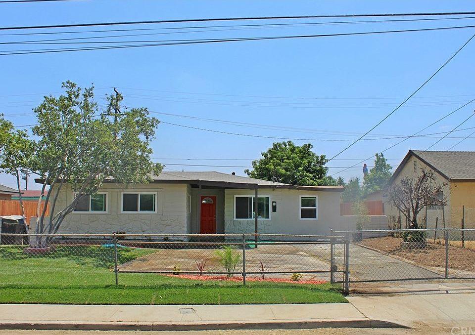 1st image of 1667 W 23rd St