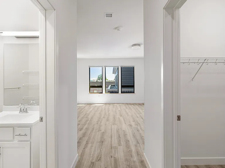 Sunset House — Photo 32