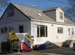 6 Braddock Dr, Somers Point, NJ 08244