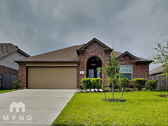 3rd image of 501 Pecan Landing Ln