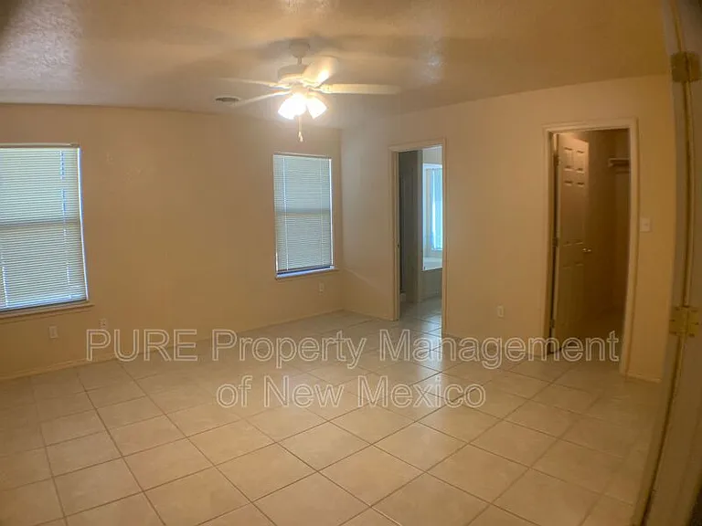 4108 Abbey Rd — Photo 9