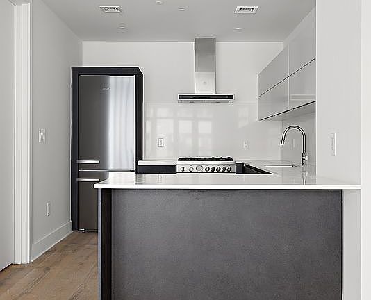 4th image of 128 W 26th St APT 7