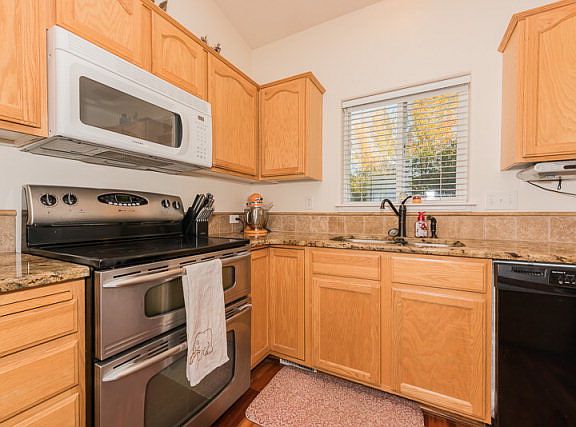 5th image of 297 Meadowlark Ct