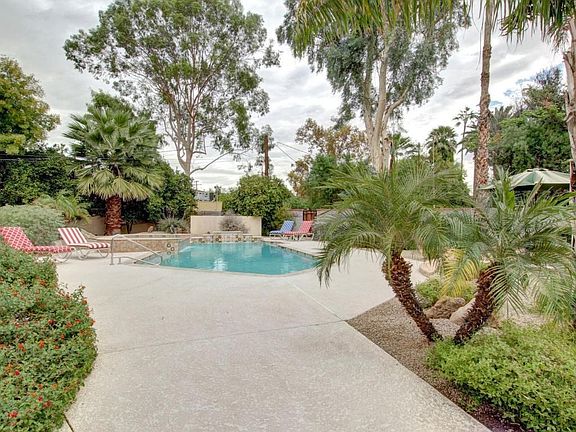 Private Backyard Oasis!