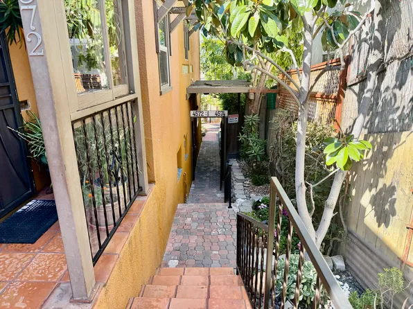 4572 Arizona St #B, San Diego, CA 92116