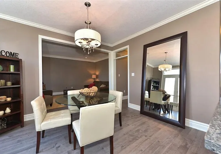 3135 Pincombe Dr — Photo 13