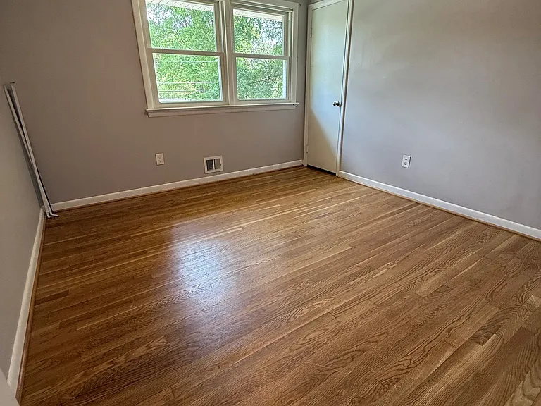 1800 Courtland Rd — Photo 40