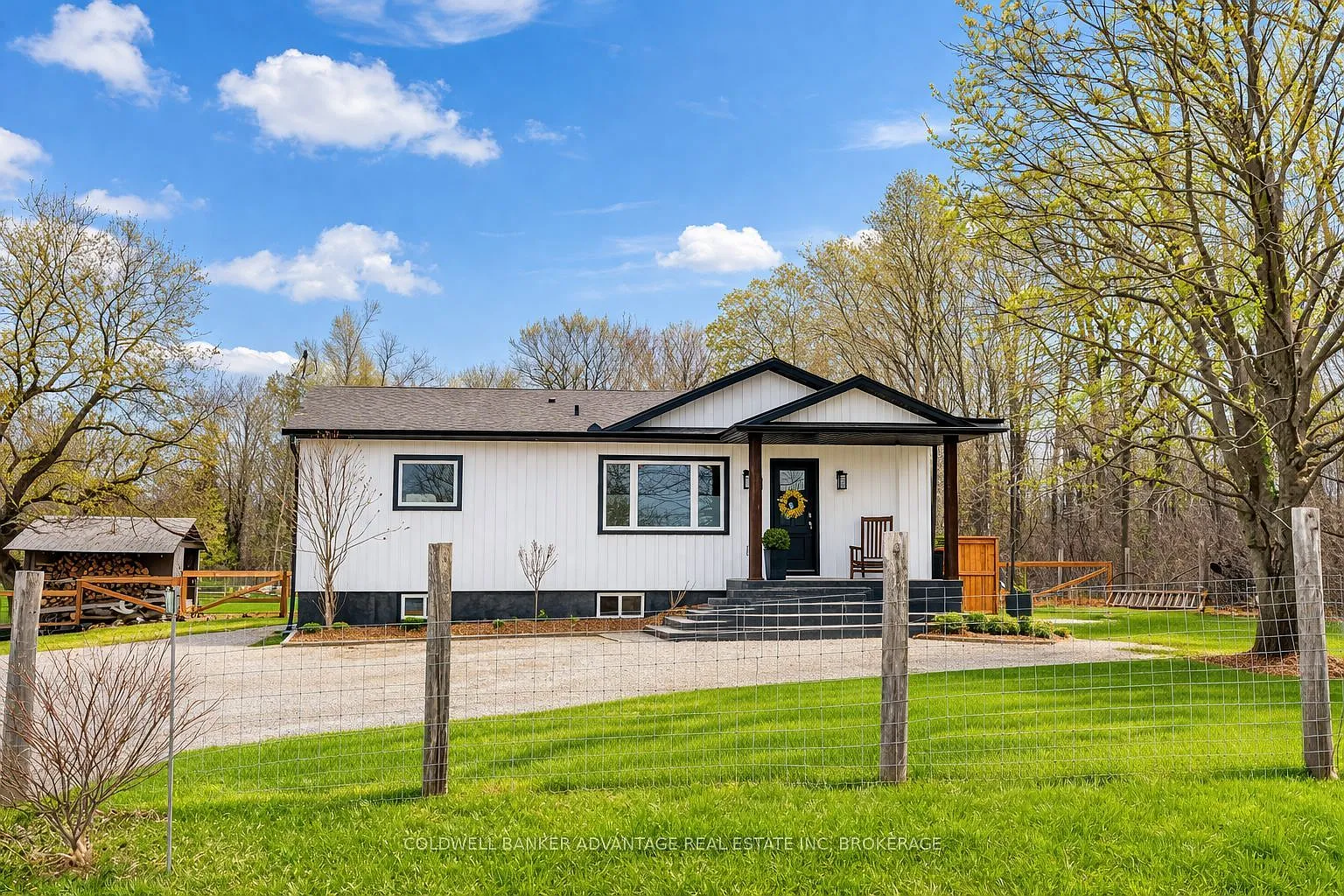 1013 Highway 20 W photo 1