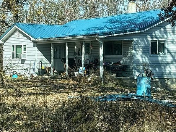 1431 E Highway 8