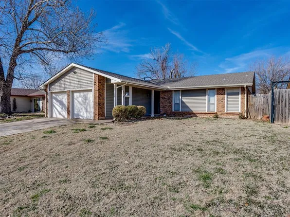 10321 Hollyhead Way, Yukon, OK 73099