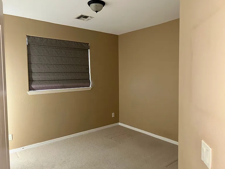 7303 N 14th St #11 — Photo 14
