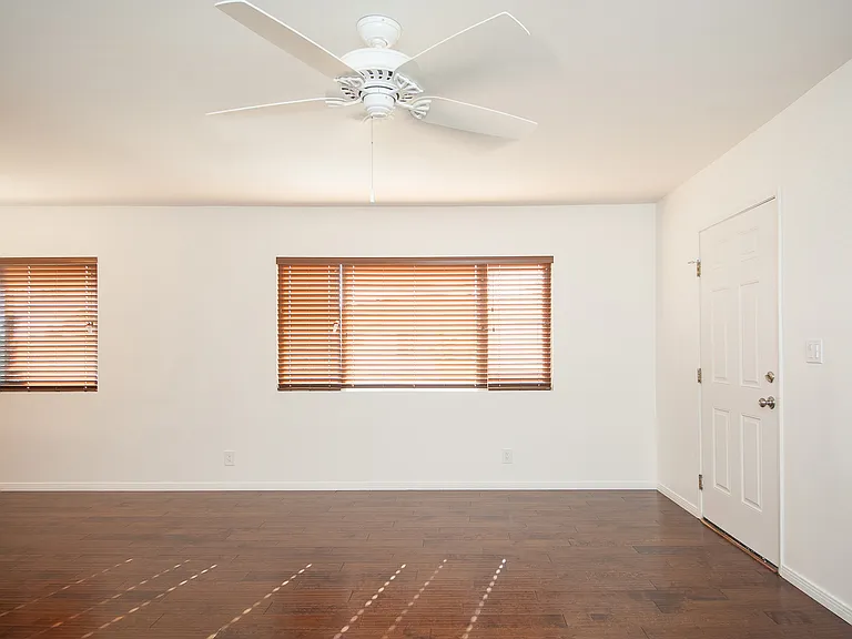 1044 Sapphire St #5 — Photo 8