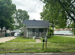 285 W Center St, Peculiar, MO 64078