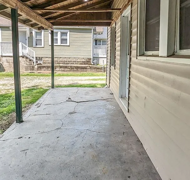 303 N Tillotson Ave — Photo 25