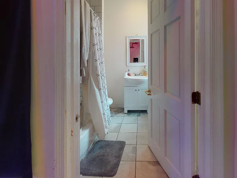 1512 Fontain St — Photo 5