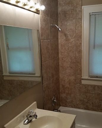 4th image of 3336 Askew Ave