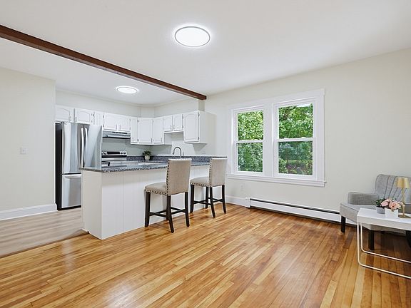 5th image of 30 Clark Rd