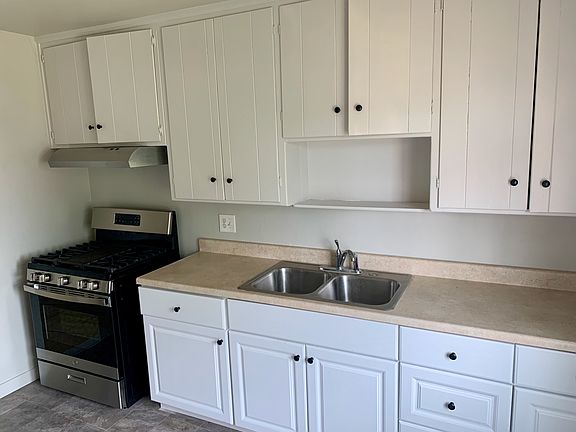 2nd image of 3866 41st St #3868