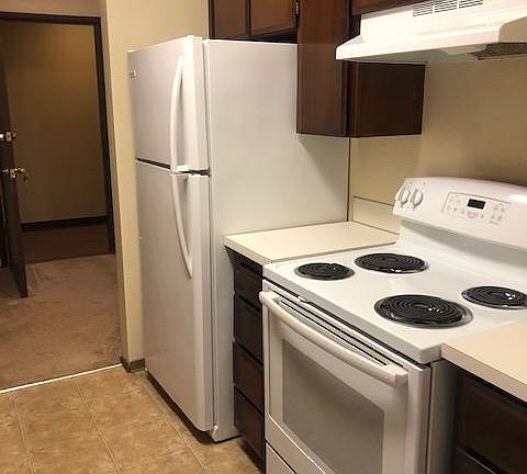 2nd image of 2318 Yale Ave E APT 102