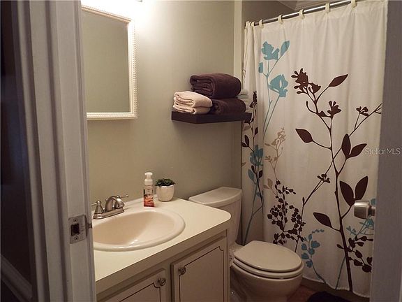 5th image of 1669 W Schwartz Blvd