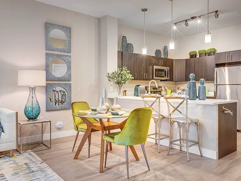 Incline at Anthem - 55+ Active Adult Apartment Homes — Photo 8
