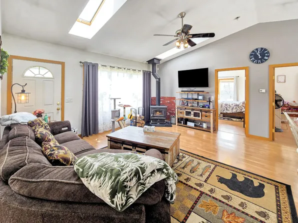 117 Clark Road, Unity, ME 04988