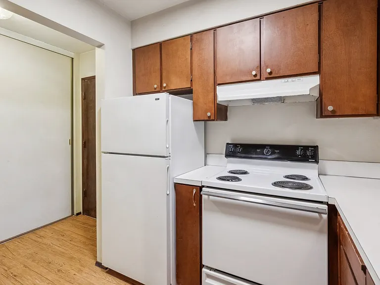 Terri 24 Apartments — Photo 33