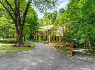 305 Beechcliff Ct, Winston Salem, NC 27104