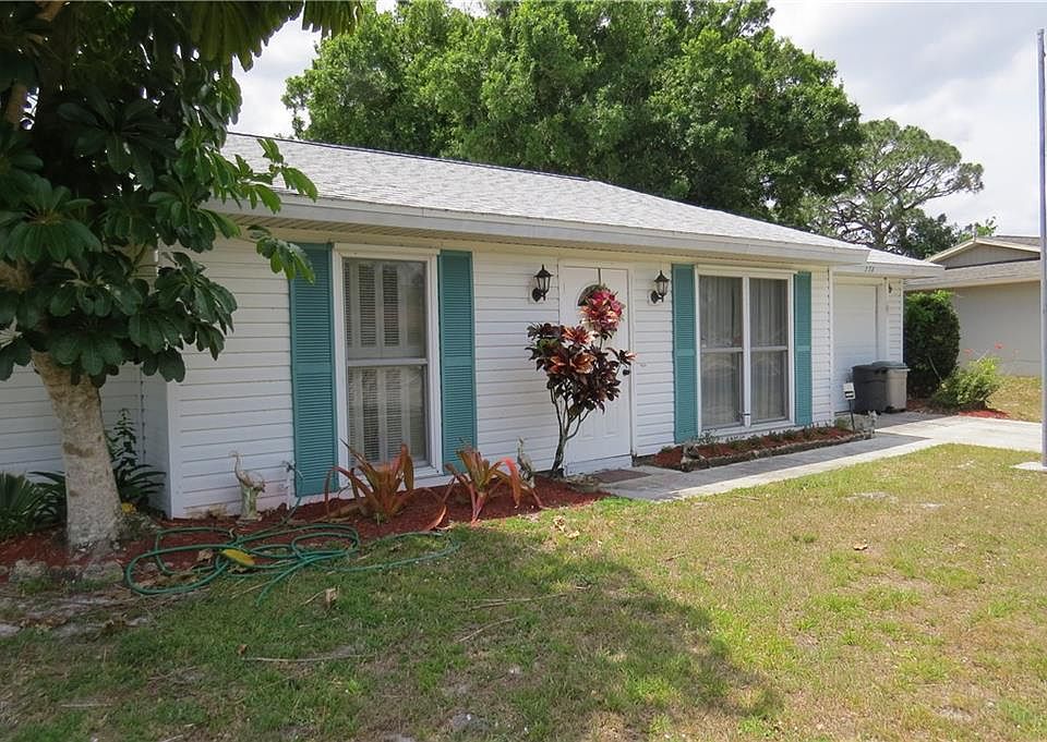 1st image of 238 NE Brunson Ct