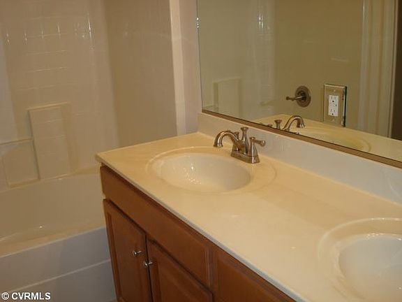 4th image of 2431 Prince Andrew Ct #22