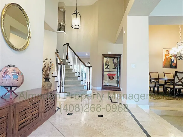 7000 Sterling Gate Ct — Photo 2