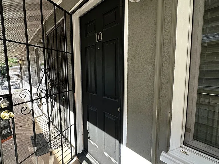 Live Where Downtown Meets Midtown at 1808 N Street — Photo 28