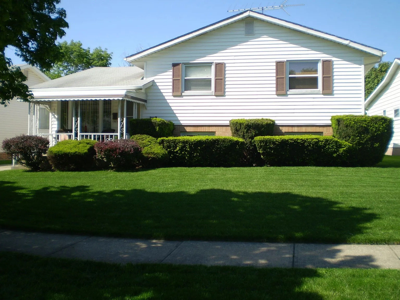 19534 Thornridge Ave photo 1