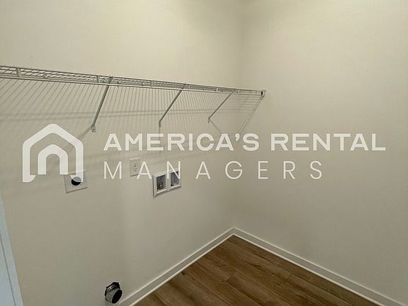 5th image of 1982 Golf Course Rd