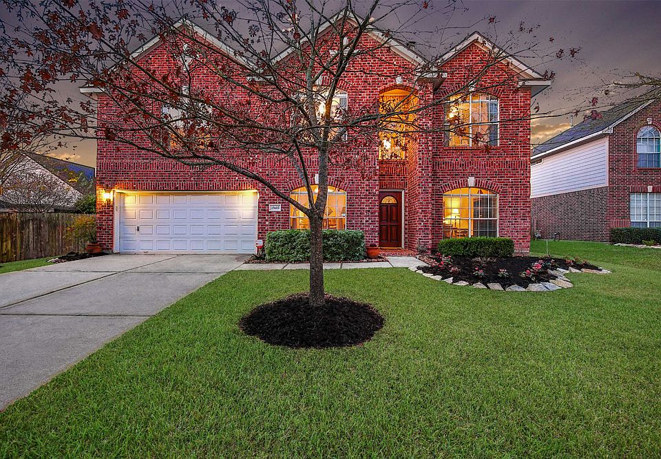 1st image of 15603 Meadow Palm Dr