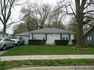 204 N Dewey St, Troy, IL