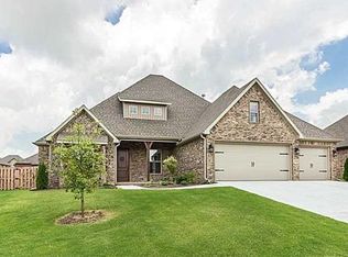 8226 Buona Sera St, Springdale, AR 72762