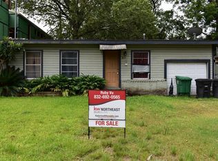 824 Aurora St, Houston, TX 77009