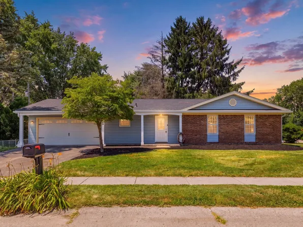 1108 Greenbrook Dr, Greenfield, IN 46140