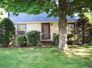 547 Manchester Rd, Auburn, NH 03032