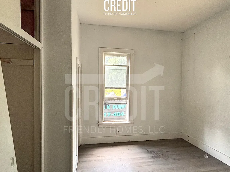 1700 E Prairie Ave — Photo 8
