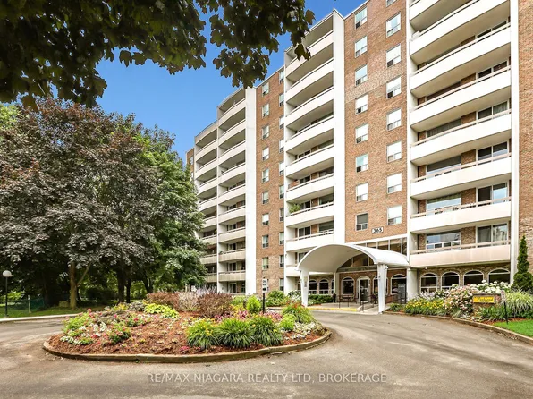 365 Geneva St #1003, Saint Catharines, ON L2N 5S7