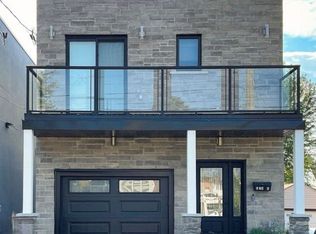 574 B Pharmacy Ave, Toronto, ON M1L3G9